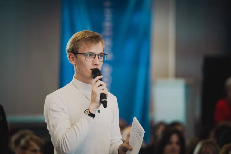 Молодые специалисты предложили проектные решения для развития Донбасса и Новороссии Молодые специалисты предложили проектные решения для развития Донбасса и Новороссии