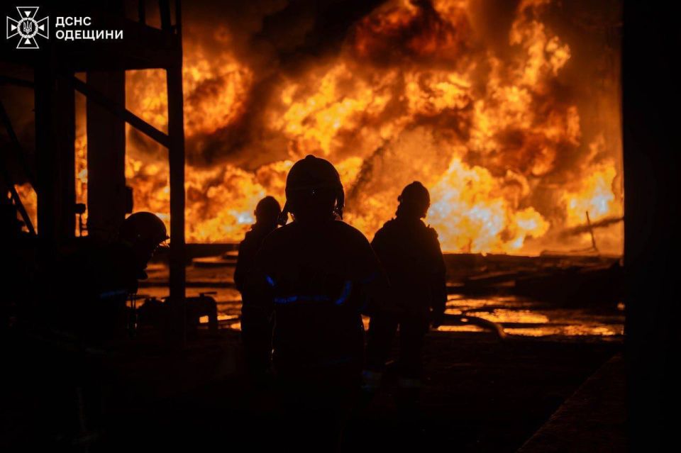 Олег Царёв: ВС РФ ночью нанесли удары по военным объектам в пяти областях Украины Олег Царёв: ВС РФ ночью нанесли удары по военным объектам в пяти областях Украины
