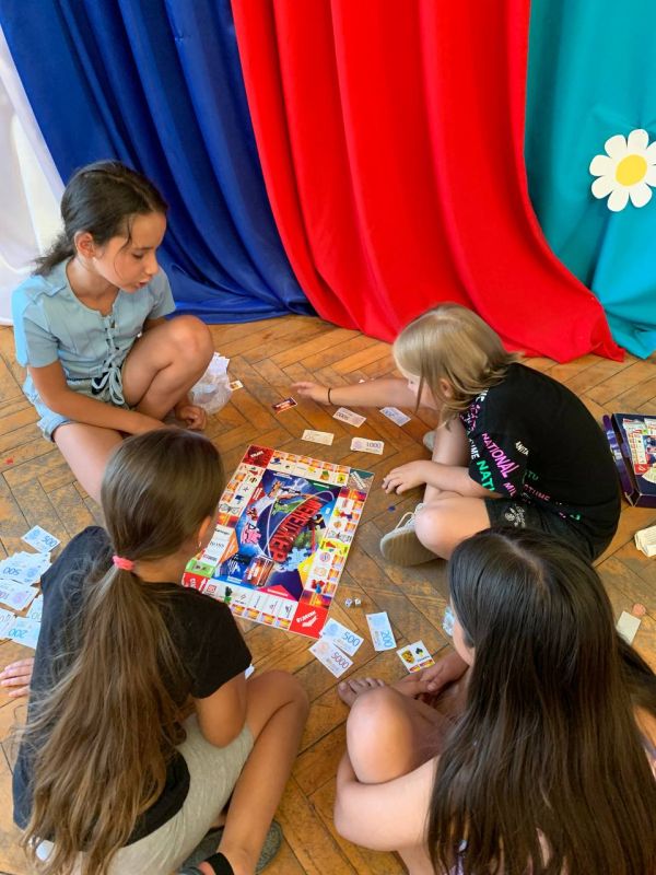 Музыкальное настроение и звонкий смех наполняют наш Дом Культуры в Приазовском! Музыкальное настроение и звонкий смех наполняют наш Дом Культуры в Приазовском!