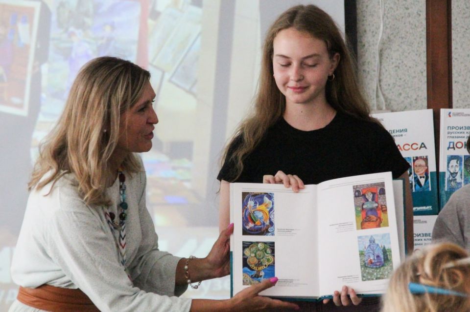 Проект «Произведения русских классиков глазами детей Донбасса» презентован в Запорожской области Проект «Произведения русских классиков глазами детей Донбасса» презентован в Запорожской области