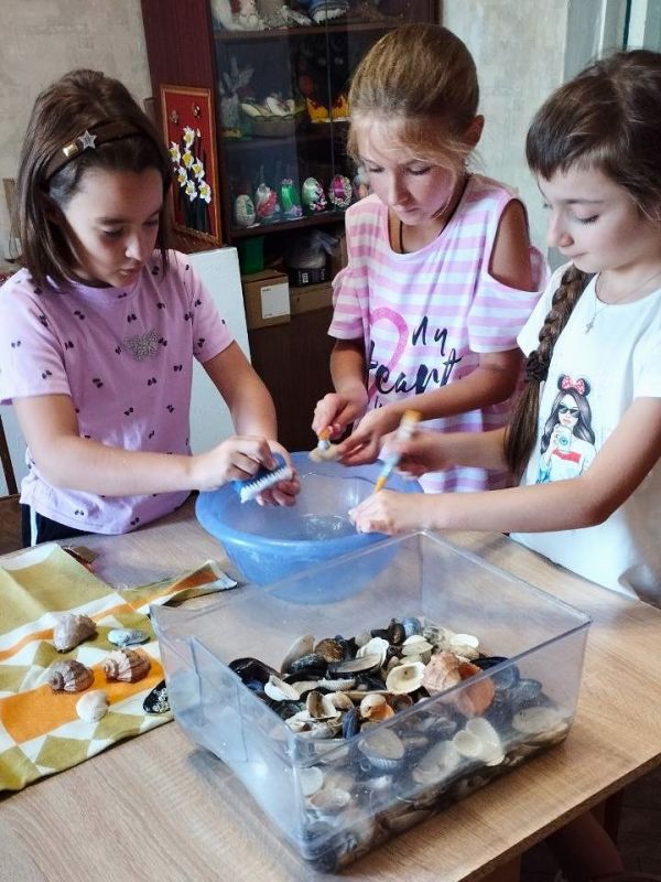 Лето – любимое время года детворы Лето – любимое время года детворы