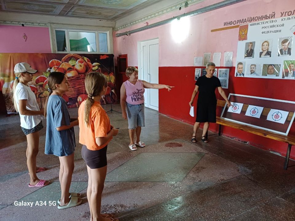 19 августа В Атманайском СДК прошел замечательный праздник "Яблочный Спас!" 19 августа В Атманайском СДК прошел замечательный праздник "Яблочный Спас!"