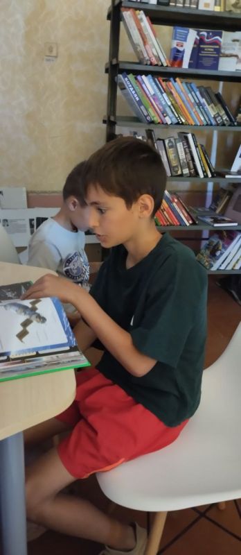 День Российского флага-это наш общий праздник, вне зависимости от возраста и социального положения День Российского флага-это наш общий праздник, вне зависимости от возраста и социального положения