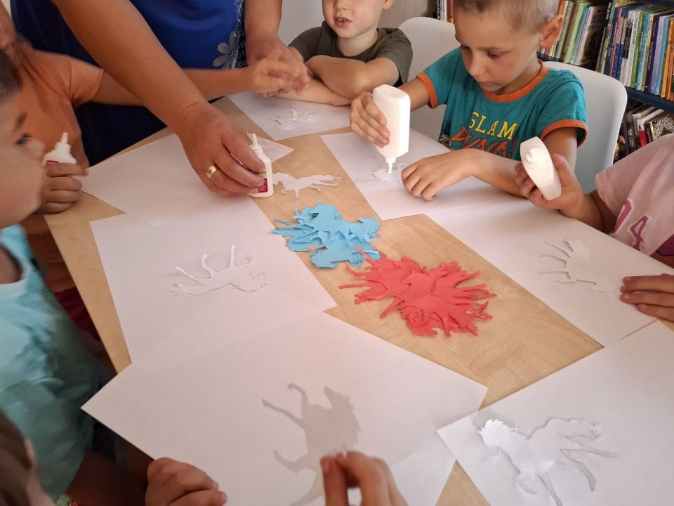 "День Российского флага" в нашей библиотеке! ** "День Российского флага" в нашей библиотеке! **