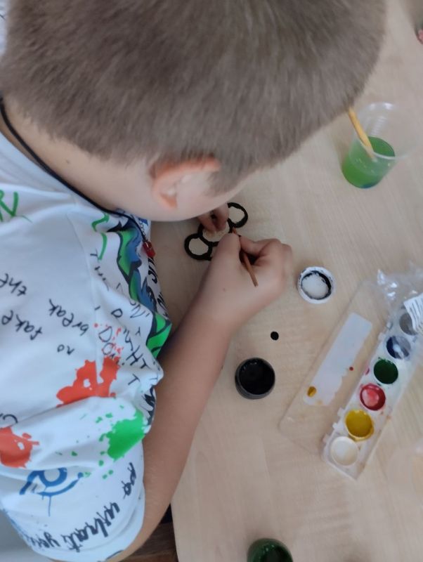 20 августа отмечался добрый детский - День рождения Чебурашки, посвященный славной и диковинной зверюшке, придуманной Эдуардом Успенским 20 августа отмечался добрый детский - День рождения Чебурашки, посвященный славной и диковинной зверюшке, придуманной Эдуардом Успенским