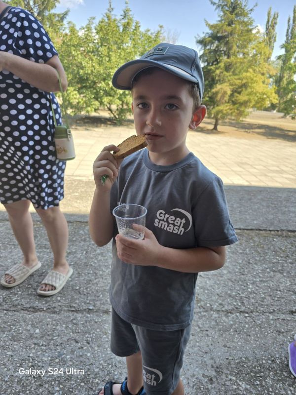 22 августа в Надеждинском Доме культуры с утра звучала музыка и звонкий детский смех 22 августа в Надеждинском Доме культуры с утра звучала музыка и звонкий детский смех