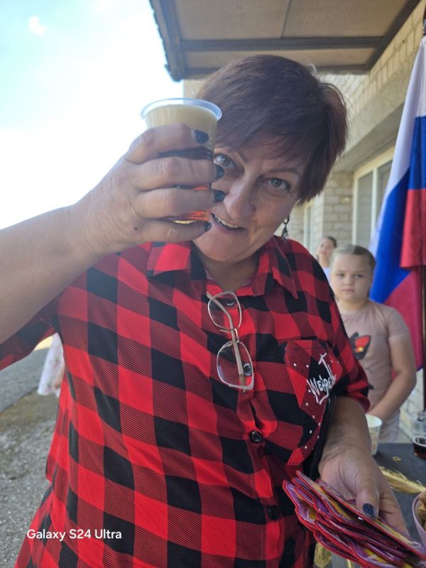 22 августа в Надеждинском Доме культуры с утра звучала музыка и звонкий детский смех 22 августа в Надеждинском Доме культуры с утра звучала музыка и звонкий детский смех