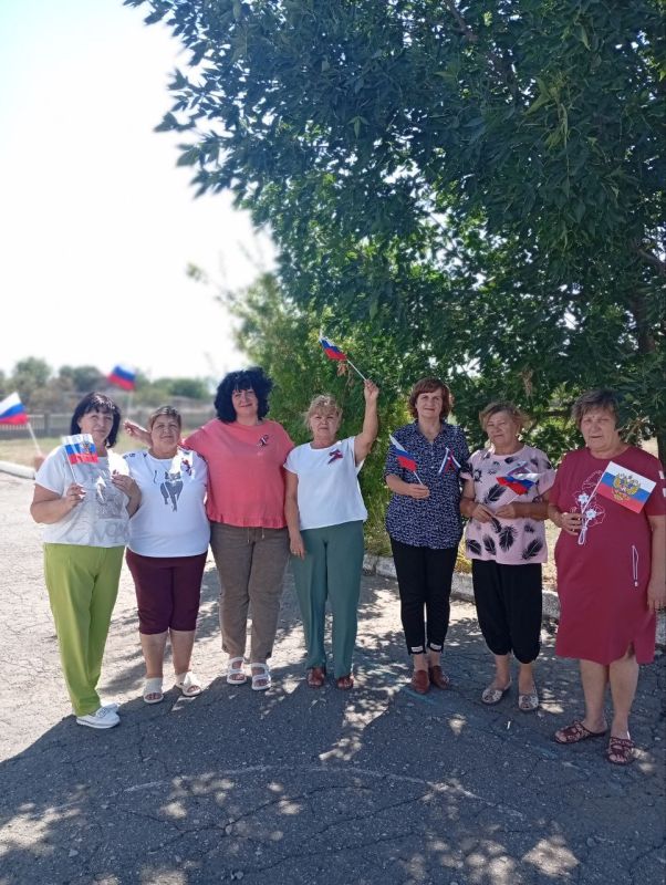"ПОД СИМВОЛОМ СЛАВНЫМ МОГУЧЕЙ СТРАНЫ!" "ПОД СИМВОЛОМ СЛАВНЫМ МОГУЧЕЙ СТРАНЫ!"