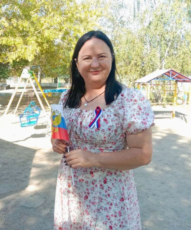 Акция «Три цвета Родины» в селе Гирсовка Акция «Три цвета Родины» в селе Гирсовка