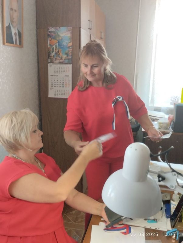 Культработники Давыдовского СДК передают всем жителям округа поздравления с Днём Государственного флага Российской Федерации! Культработники Давыдовского СДК передают всем жителям округа поздравления с Днём Государственного флага Российской Федерации!