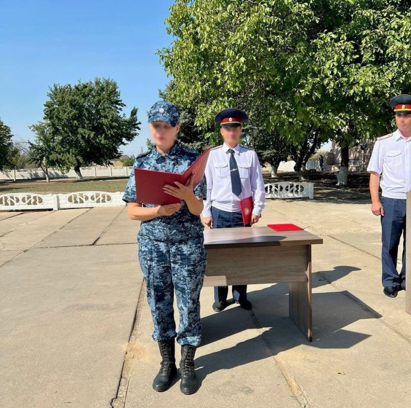 В КП-3 УФСИН России по Запорожской области прошло торжественное мероприятие, посвященное Дню Государственного флага Российской Федерации В КП-3 УФСИН России по Запорожской области прошло торжественное мероприятие, посвященное Дню Государственного флага Российской Федерации