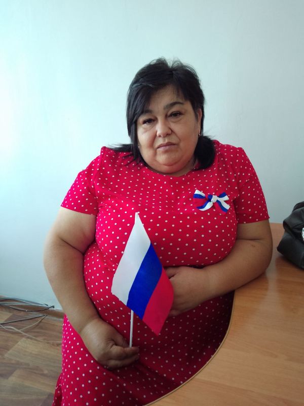 Ежегодно 22 августа празднуем День государственного флага Российской Федерации Ежегодно 22 августа празднуем День государственного флага Российской Федерации