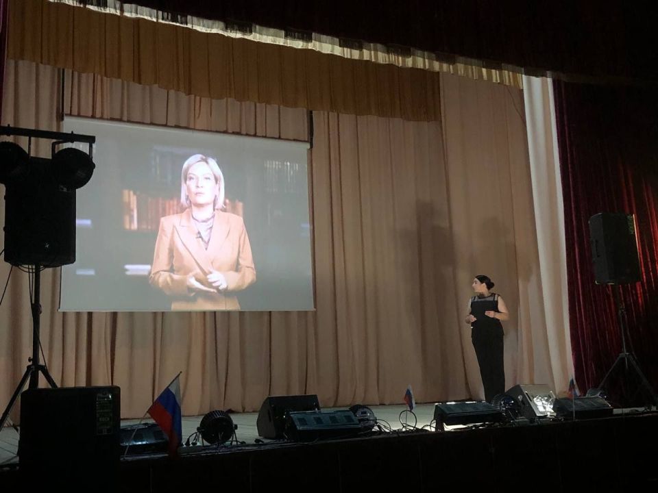 Акимовский муниципальный округ присоединился Юбилейная 10-й всероссийская акция «Ночь кино» Акимовский муниципальный округ присоединился Юбилейная 10-й всероссийская акция «Ночь кино»