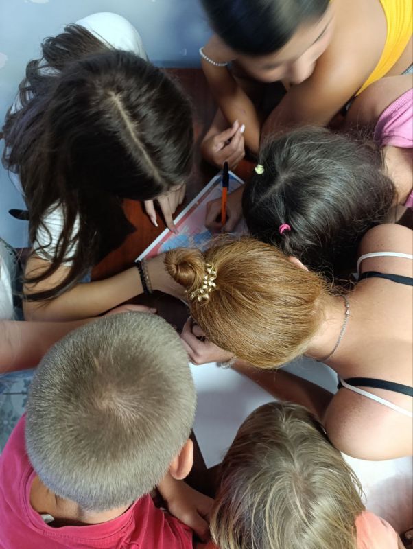 Увлекательное путешествие квест-игра «Загадки Триколора» в Гирсовском Доме культуры Увлекательное путешествие квест-игра «Загадки Триколора» в Гирсовском Доме культуры