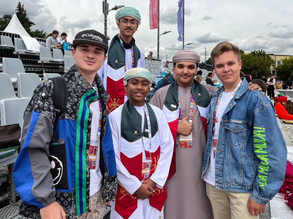 Творчески одарённые дети из Запорожской области приняли участие в IV Международном детском культурном форуме в Москве Творчески одарённые дети из Запорожской области приняли участие в IV Международном детском культурном форуме в Москве