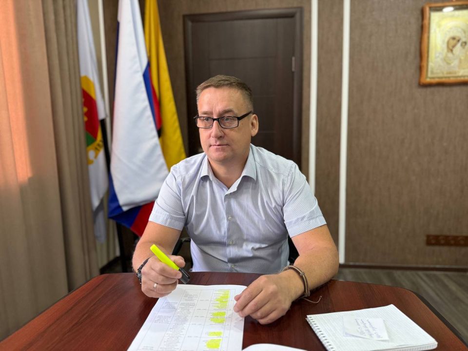 Глава Акимовского муниципального округа Александр Трудоношин провел оперативное совещание с начальниками структурных подразделений администрации, спец.представителем шеф-региона