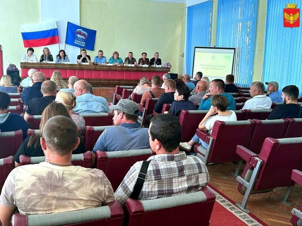 Подведение итогов уборки ранних зерновых и зернобобовых культур стало главной темой совещания с руководителями сельскохозяйственных предприятий и индивидуальными предпринимателями, которое состоялось в администрации...