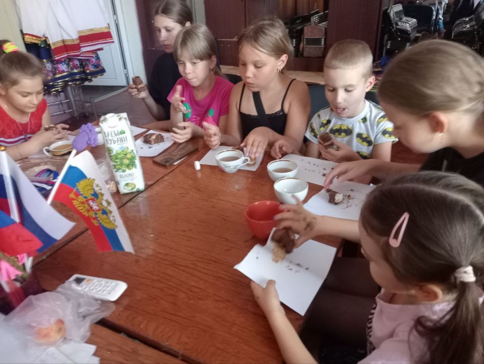 Вот и подошла к завершению самая яркая, разнообразная программа для детей во Владимировском СДК Вот и подошла к завершению самая яркая, разнообразная программа для детей во Владимировском СДК