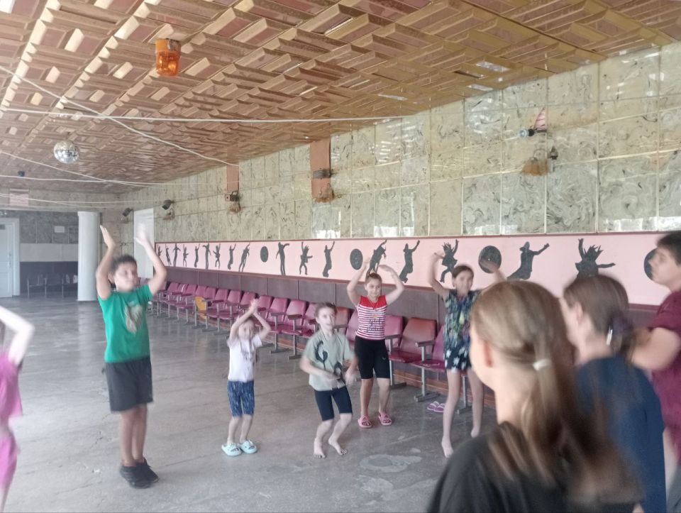 Вот и подошла к завершению самая яркая, разнообразная программа для детей во Владимировском СДК Вот и подошла к завершению самая яркая, разнообразная программа для детей во Владимировском СДК