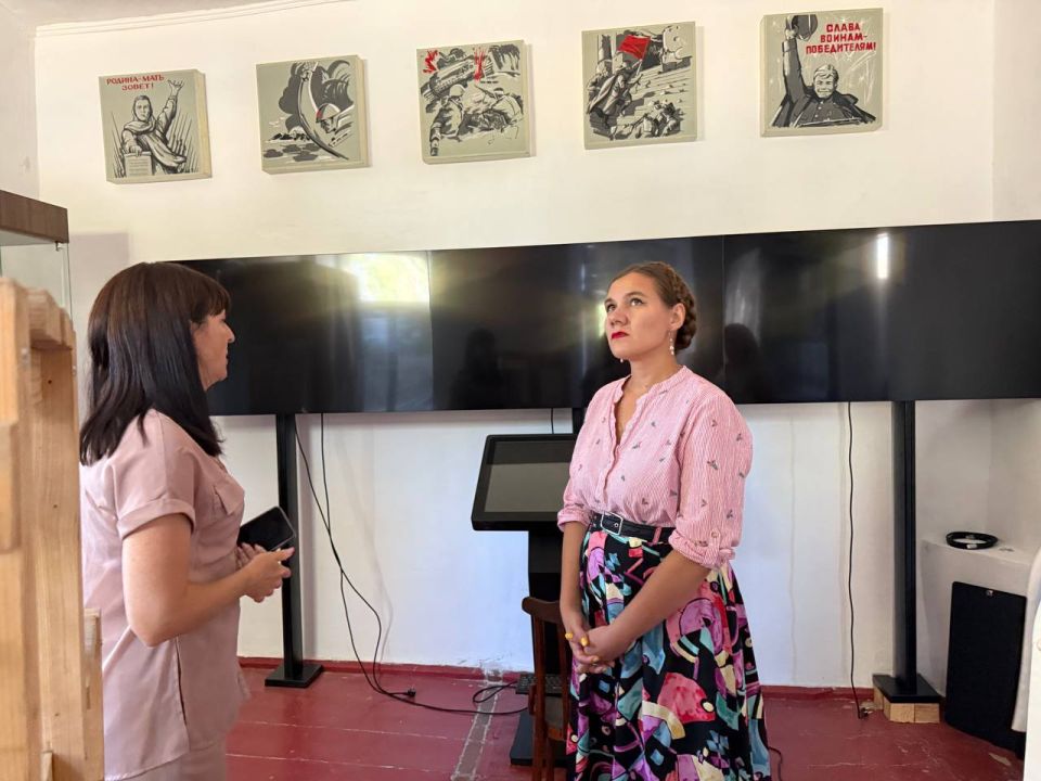 Сотрудники Министерства культуры Запорожской области оценили работу учреждений культуры Приазовья и Акимовки в рамках национального проекта «Семья» Сотрудники Министерства культуры Запорожской области оценили работу учреждений культуры Приазовья и Акимовки в рамках национального проекта «Семья»