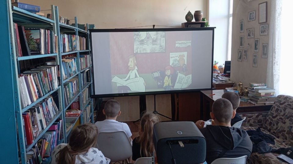 В Ботиевской библиотеке прошло специальное мероприятие для детей — мульт-показ «Каникулы в Простоквашино» В Ботиевской библиотеке прошло специальное мероприятие для детей — мульт-показ «Каникулы в Простоквашино»