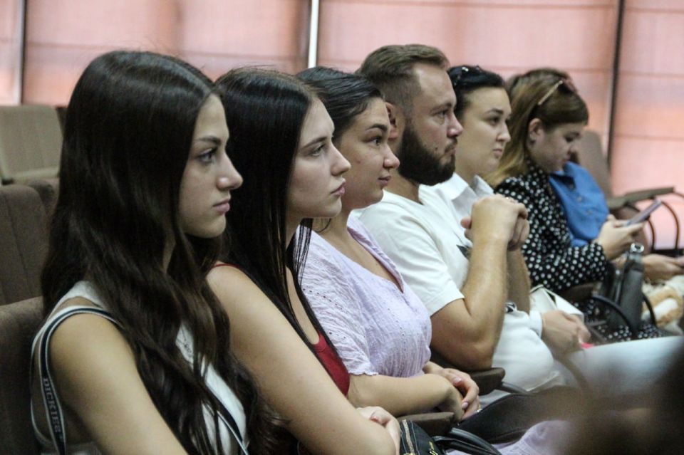 Фонд «Огонь жизни» передал интерактивные учебные пособия по музыке детским музыкальным школам Запорожской области Фонд «Огонь жизни» передал интерактивные учебные пособия по музыке детским музыкальным школам Запорожской области