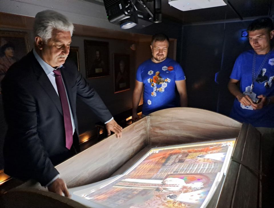 ��������� ������������ ���� ������� � ��� �������� ������� ������ � ��������