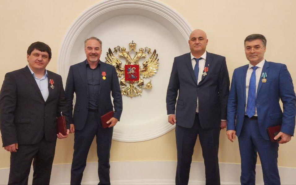 В Кремле наградили Героев и певцов Русской Весны В Кремле наградили Героев и певцов Русской Весны
