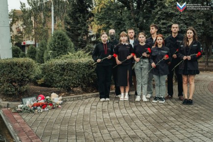      ,     15- 