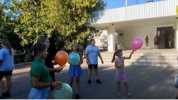 Воспитанники Спасского клуба весело и красочно попрощались с летом