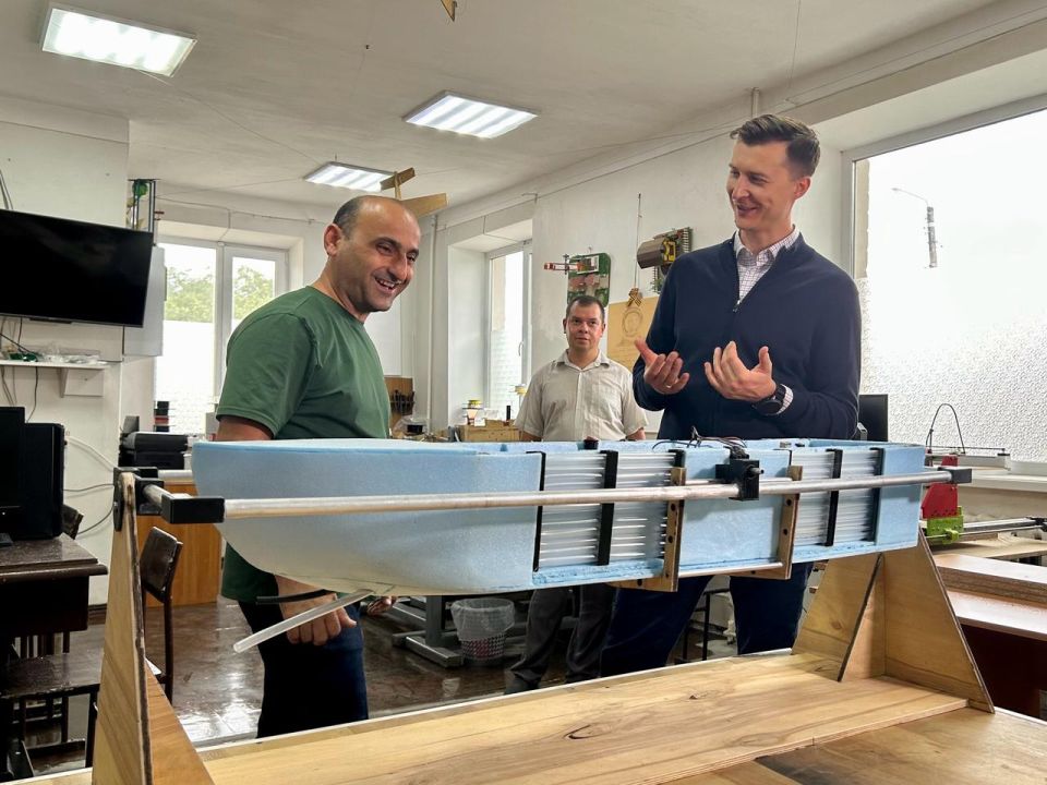 Григорий Прохватилов: Встретился в Бердянске с коллективом Ресурсного центра дополнительного образования