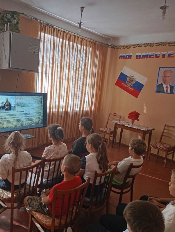 В Волчанском ДК совместно с библиотекой состоялось значимое патриотическое мероприятие, приуроченное ко Дню воинской славы России — Победе русской эскадры под командованием Фёдора Ушакова над турецкой эскадрой у мыса Тендра В Волчанском ДК совместно с библиотекой состоялось значимое патриотическое мероприятие, приуроченное ко Дню воинской славы России — Победе русской эскадры под командованием Фёдора Ушакова над турецкой эскадрой у мыса Тендра