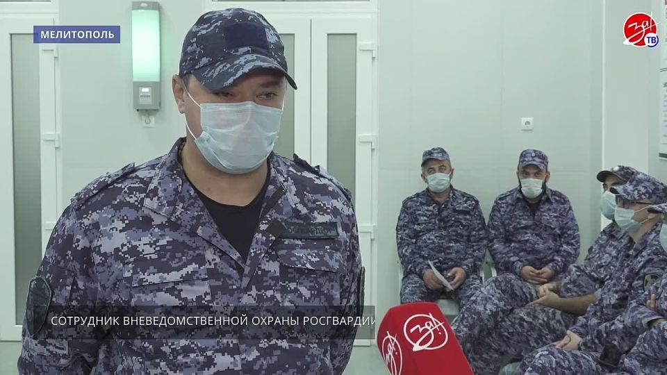 Сотрудники управления Росгвардии Запорожской области регулярно сдают кровь, спасая жизни людей