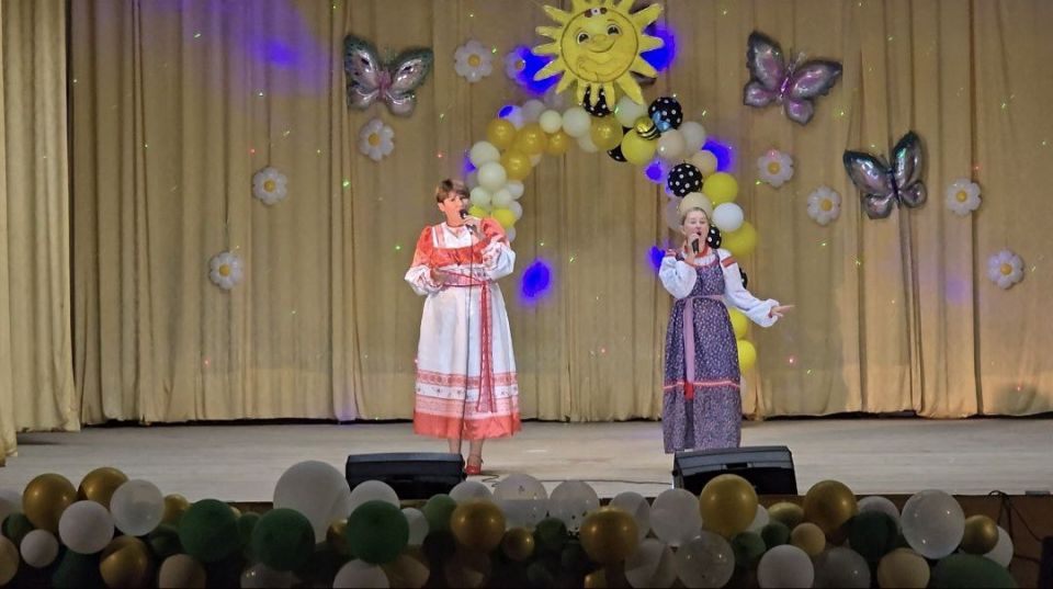 Выражаю огромную благодарность нашей дружной команде! Несмотря на то что концерт прошёл в онлайн режиме мы смогли сделать его ярким и зрелищным Выражаю огромную благодарность нашей дружной команде! Несмотря на то что концерт прошёл в онлайн режиме мы смогли сделать его ярким и зрелищным