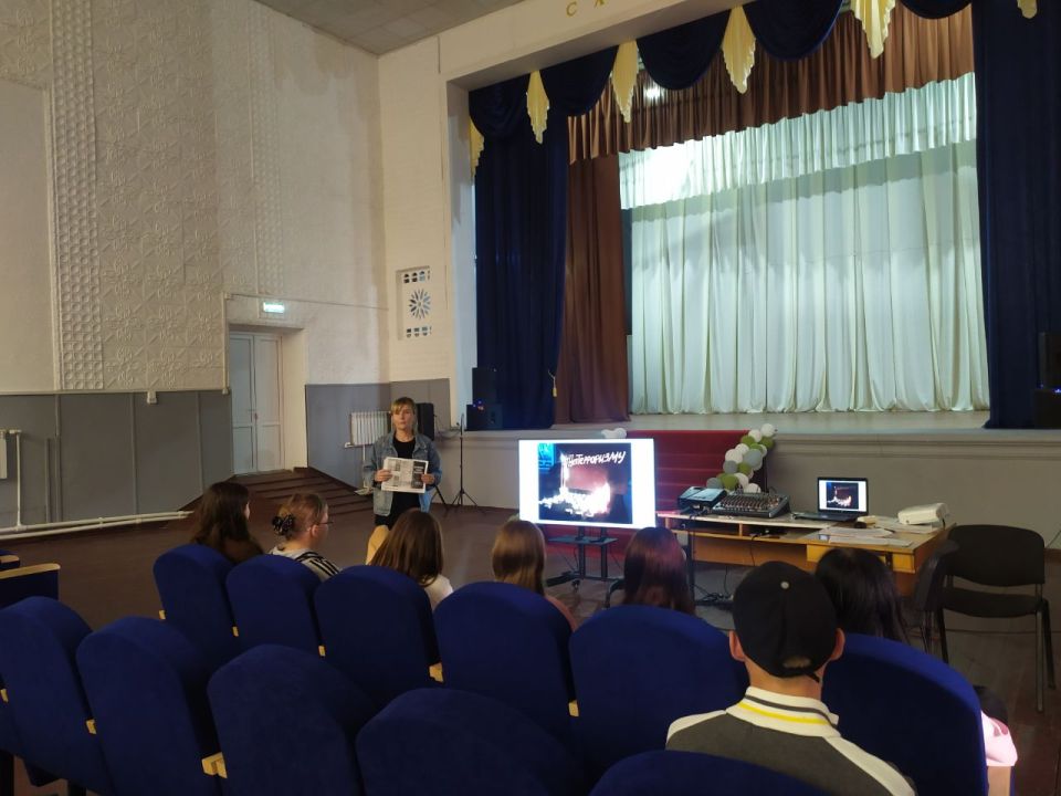 В Новоданиловском СДК МКУ "Акимовская ЦКС" для участников художественной самодеятельности проведена Акция "Свеча памяти жертвам теракта" В Новоданиловском СДК МКУ "Акимовская ЦКС" для участников художественной самодеятельности проведена Акция "Свеча памяти жертвам теракта"