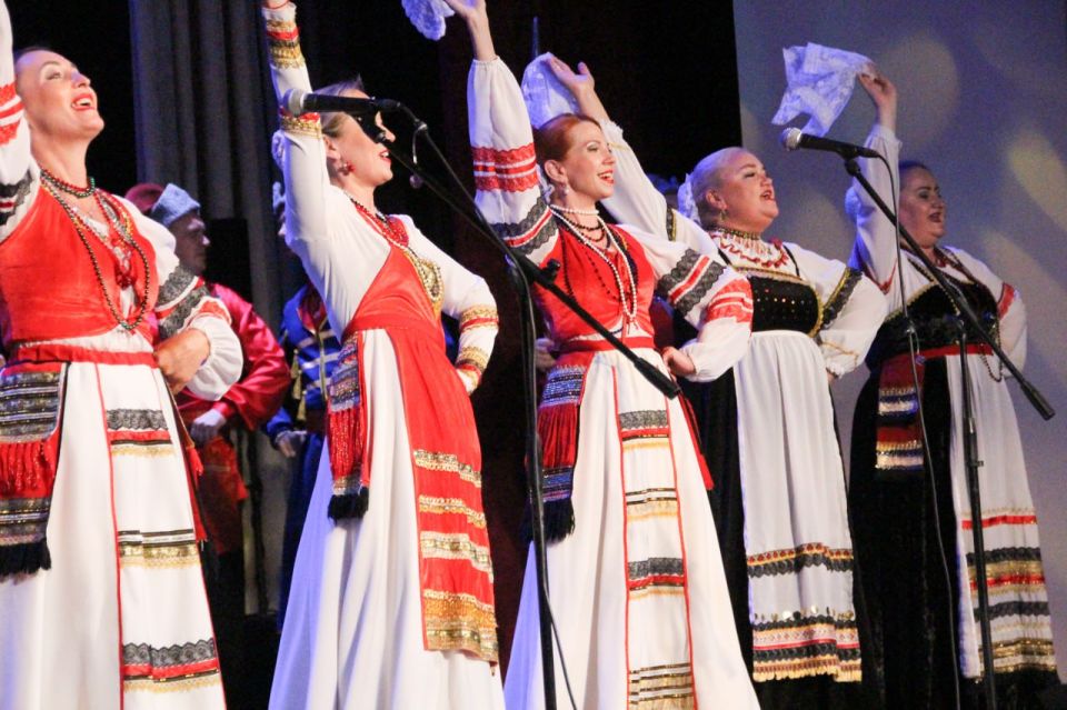 Ансамбль казачьей песни и пляски «Разгуляй» имени С. В. Балабана выступил в Мелитополе Ансамбль казачьей песни и пляски «Разгуляй» имени С. В. Балабана выступил в Мелитополе