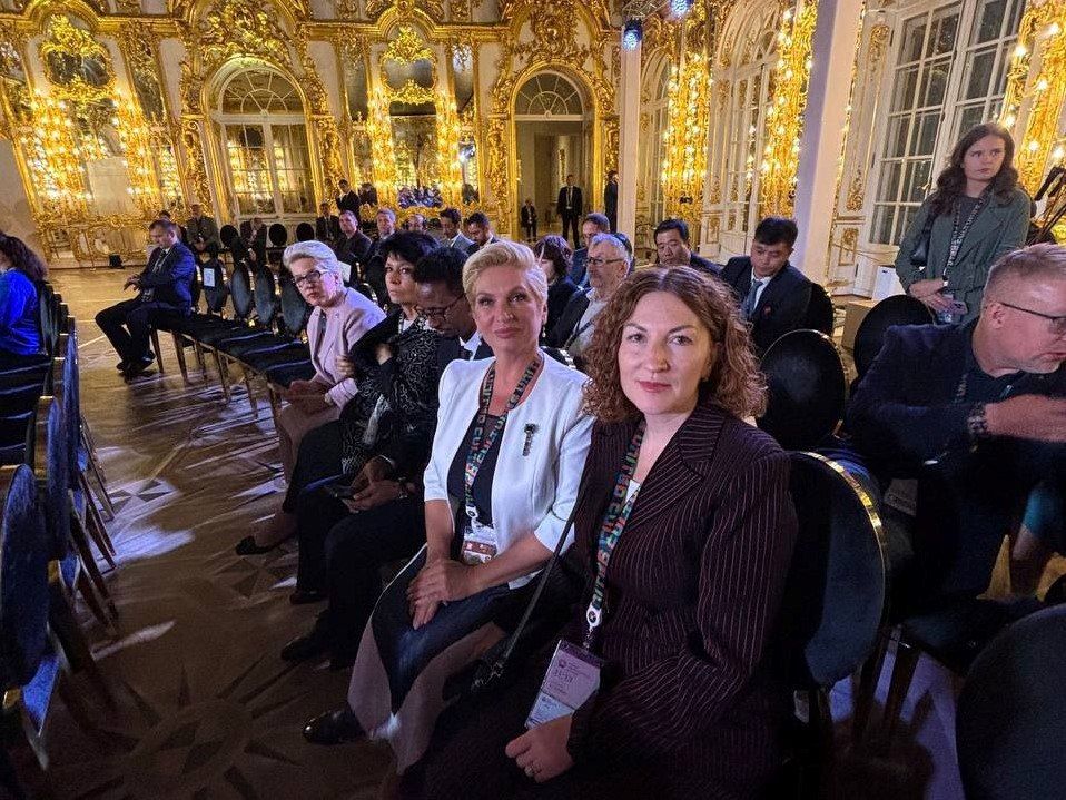 Представители Министерства культуры Запорожской области приняли участие в пленарном заседании XI Санкт-Петербургского международного форума объединённых культур на территории музея-заповедника «Царское Село» Представители Министерства культуры Запорожской области приняли участие в пленарном заседании XI Санкт-Петербургского международного форума объединённых культур на территории музея-заповедника «Царское Село»