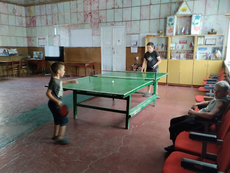 "Ромашка на счастье ". 8 июля в России отмечают День семьи, любви и верности "Ромашка на счастье ". 8 июля в России отмечают День семьи, любви и верности