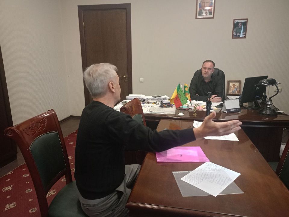 Глава Токмакского муниципального округа Александр Калмыков провел личный прием граждан