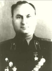 ЛЕОНИД ПЕТРОВИЧ КАЛЬЯН (1917—1991) — подполковник, Герой Советского Союза (1943)