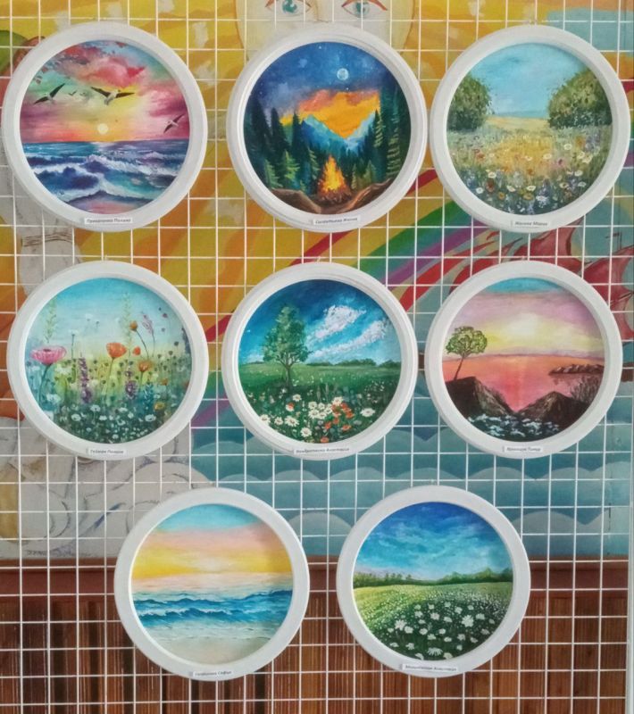 Учащиеся Нововасильевской ДШИ подготовили выставку детских рисунков, посвящёную ко Дню посёлка Учащиеся Нововасильевской ДШИ подготовили выставку детских рисунков, посвящёную ко Дню посёлка