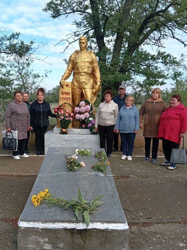 «Уходят годы, остается память» «Уходят годы, остается память»