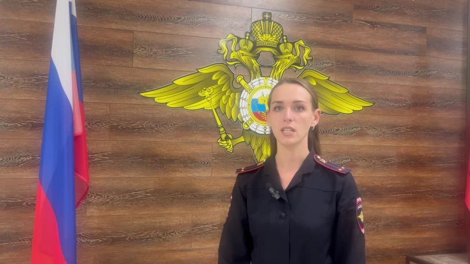 Сегодня, в 07 час 50 минут в городе Мелитополе на пересечении ул. Кирова и ул. Горького неустановленный водитель совершил наезд на пешехода 2007 года рождения, которая пересекала пешеходный переход на разрешающий сигнал...