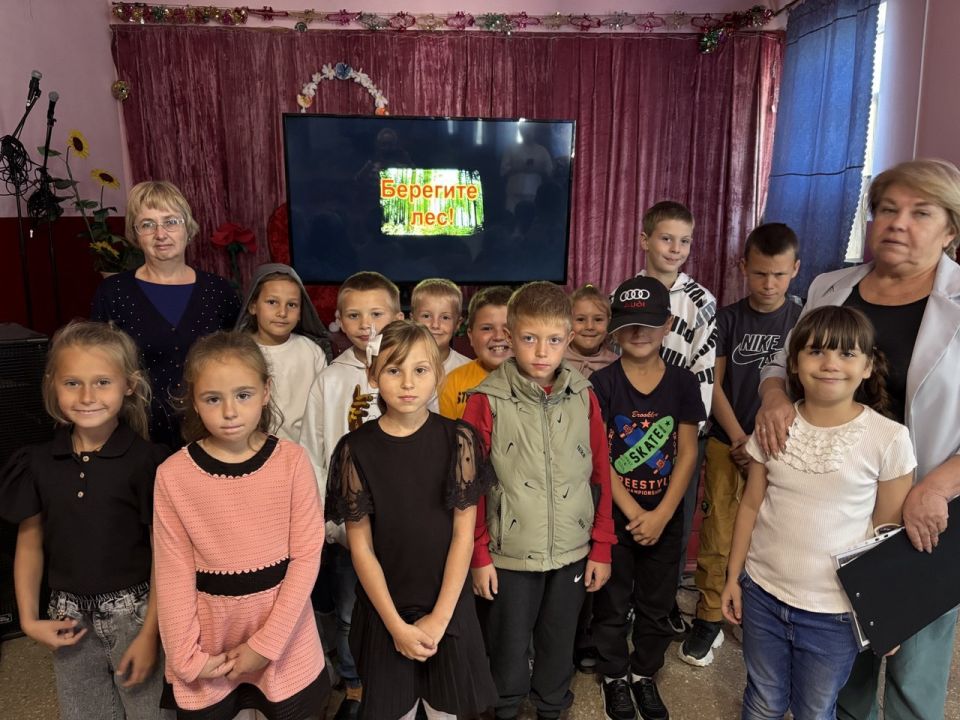 В Атманайском СДК совместно с библиотекой прошла интелектуальная беседа "Берегите лес" В Атманайском СДК совместно с библиотекой прошла интелектуальная беседа "Берегите лес"