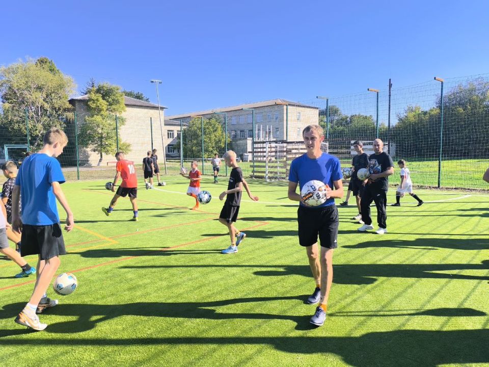 Воспитанники Михайловской ДЮСШ приняли участие в попытке установления всероссийского рекорда Воспитанники Михайловской ДЮСШ приняли участие в попытке установления всероссийского рекорда