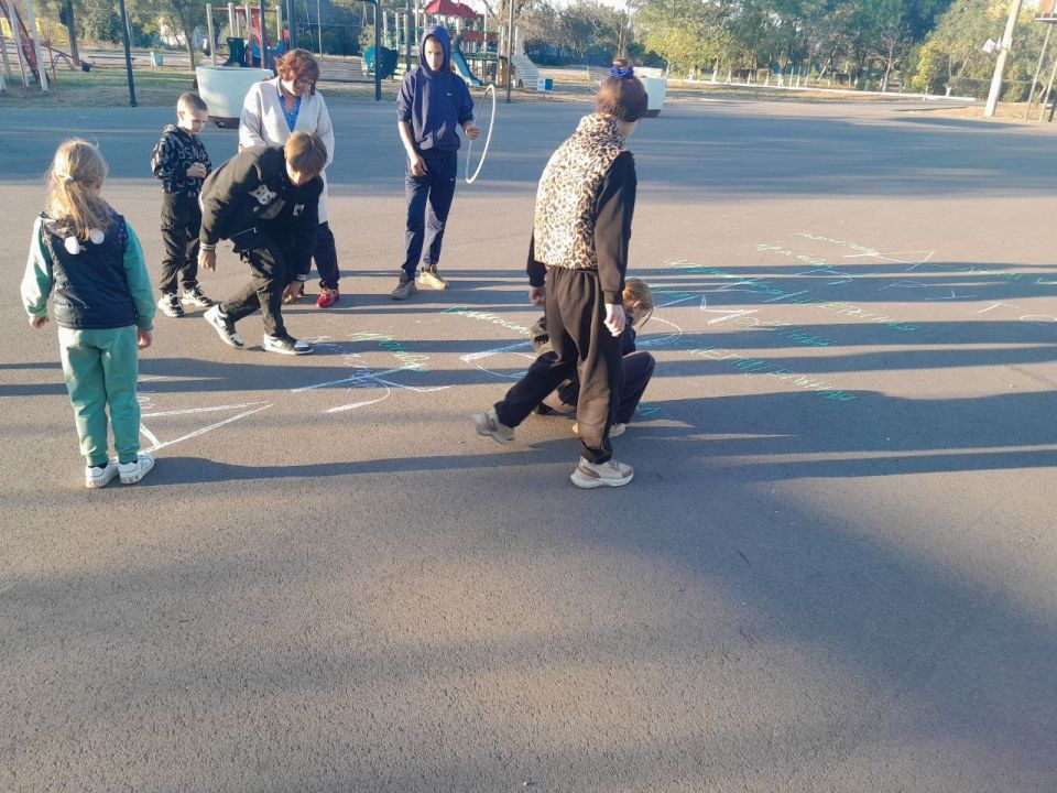 В преддверии празднования дня Акимовского муниципального округа состоялась интеллектуально- развлекательная игровая программа «Знатоки родной земли»