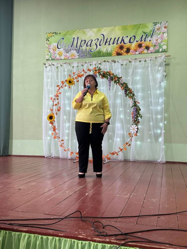 Стало доброй традицией отмечать в начале октября праздник — День пожилых людей Стало доброй традицией отмечать в начале октября праздник — День пожилых людей