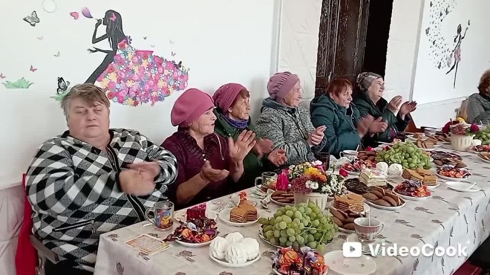 В Таврийском СДК состоялось мероприятие под девизом "Пожилой, но энергичный"!