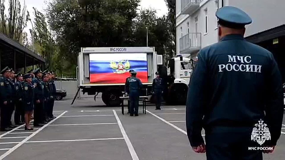 В день воссоединения с Российской Федерацией сотрудники МЧС России по Запорожской области приняли присягу