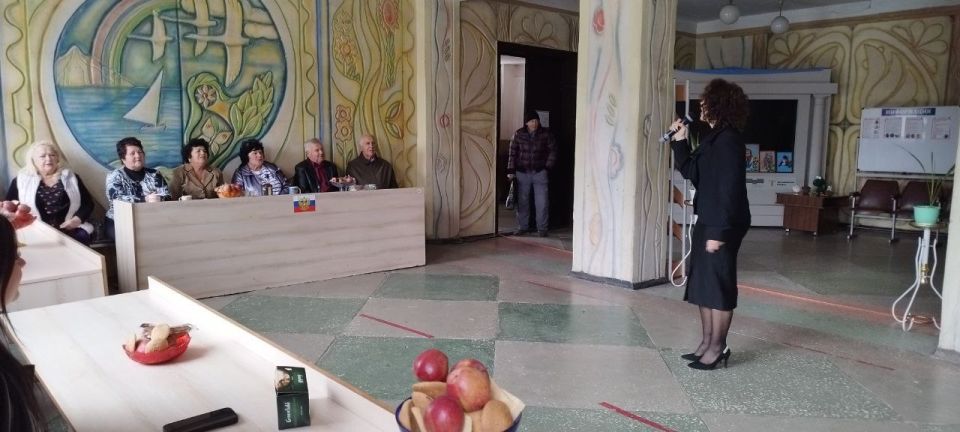Приазовский дом культуры вновь стал центром внимания, собрав жителей поселка на праздничное мероприятие, посвящённое Дню пожилых людей Приазовский дом культуры вновь стал центром внимания, собрав жителей поселка на праздничное мероприятие, посвящённое Дню пожилых людей